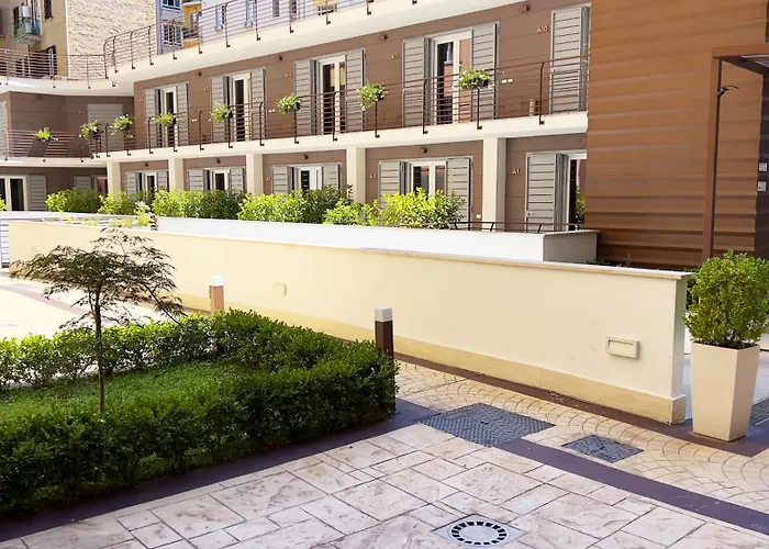 Borgo San Lorenzo 度假居 *